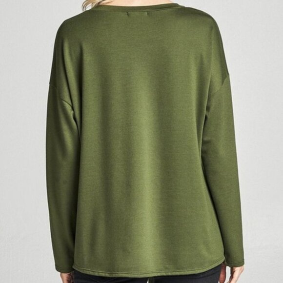 CASUAL BULL PRINT TOP -GREEN - Picture 2 of 2